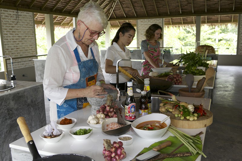 Summer Luxury Beach Resort & Spa